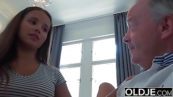 Old Young Big Tits Teen Gives Titjob and gets facial from Grandpa in bed