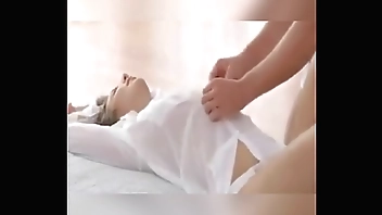 How to romance before sex