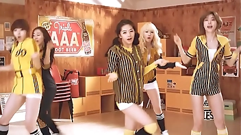 MV  GIRL S DAY(걸스데이) - TWINKLE TWINKLE(반짝반짝)